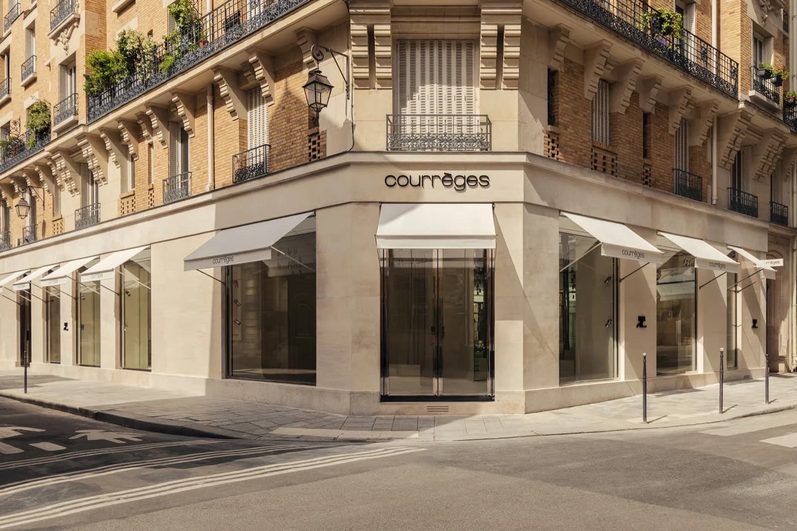 Courrèges · boutique