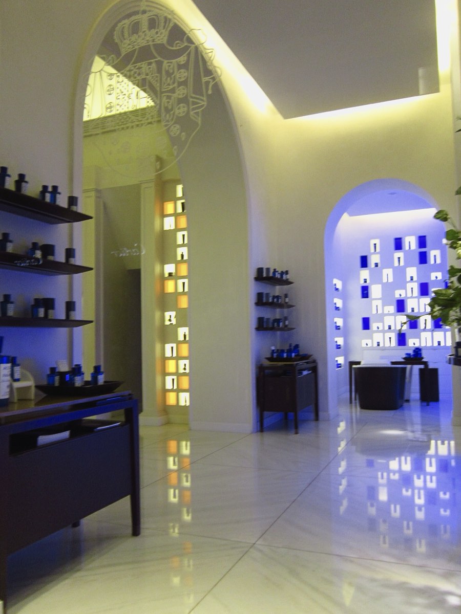 Acqua di Parma — 2014 - Acqua Di Parma Boutique Barberia, Milan, Italy ( Ank Kumar ) 03