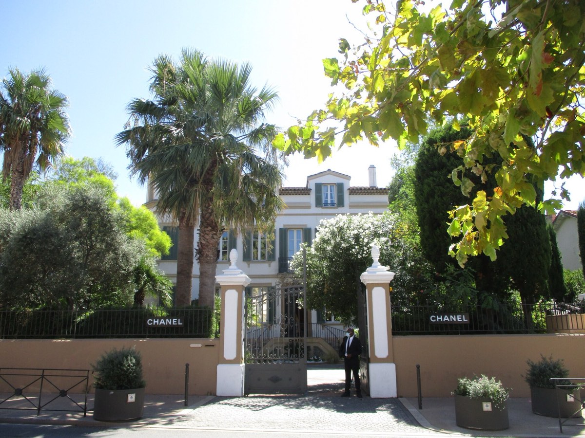 Chanel — Boutique Chanel - Saint-Tropez