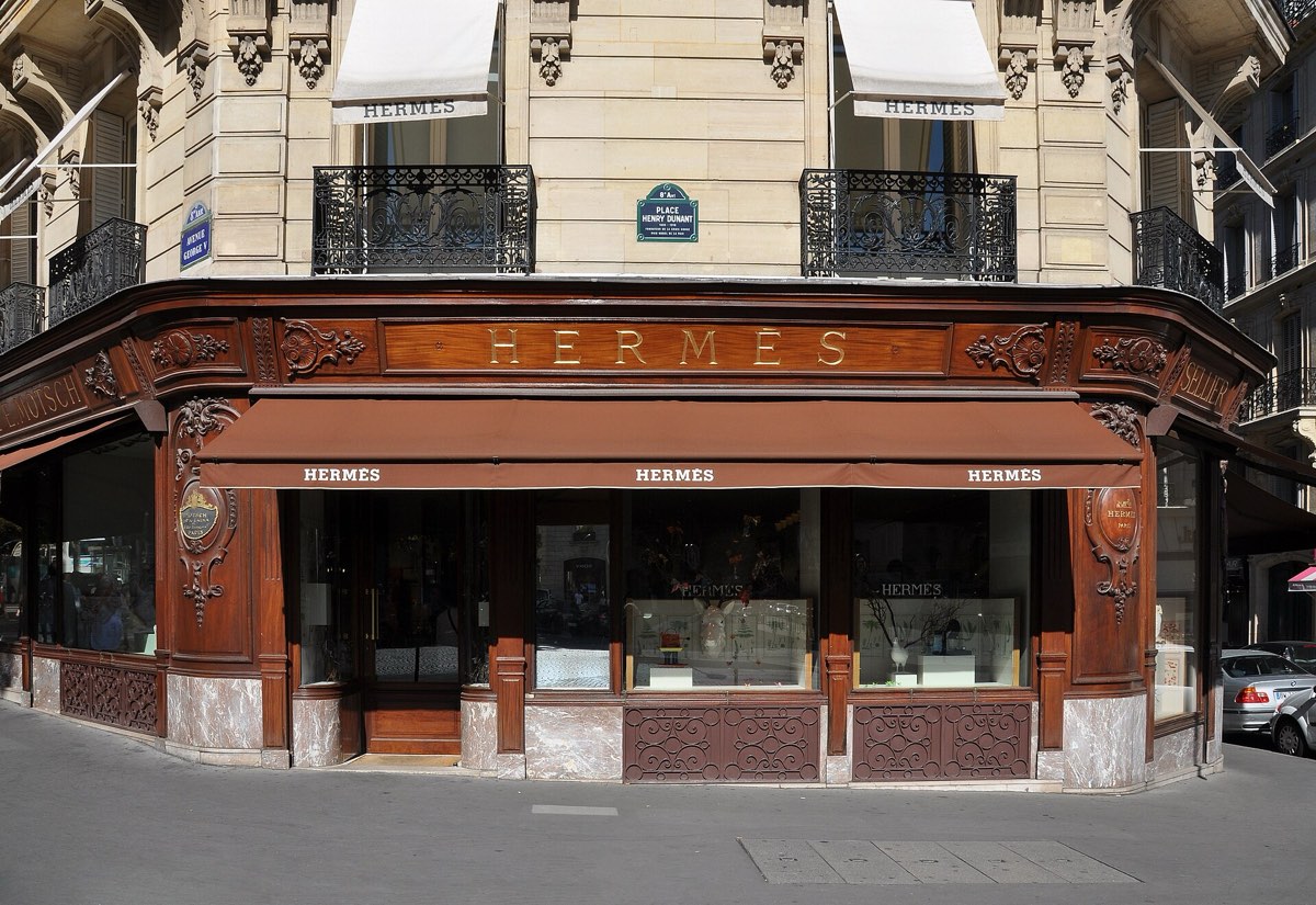 Hermès — Hermès Store, Avenue George V, Paris 8e 003