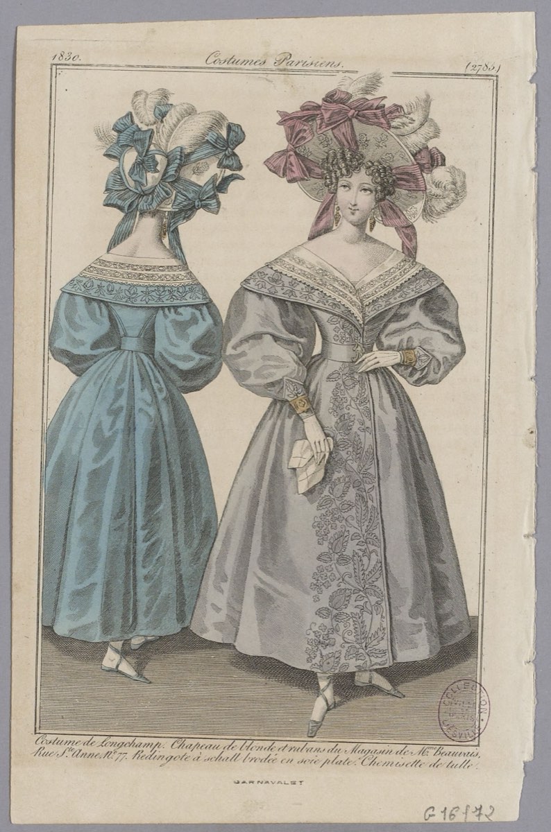 Longchamp — Costumes Parisiens Costume de Longchamp. Chapeau de blonde et rubans du Magasin de Mme. Beauvais, Rue Ste. Anne, N°. G.16172